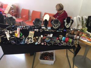 hi Murcia collaborates with the Christmas party of Mabs 8